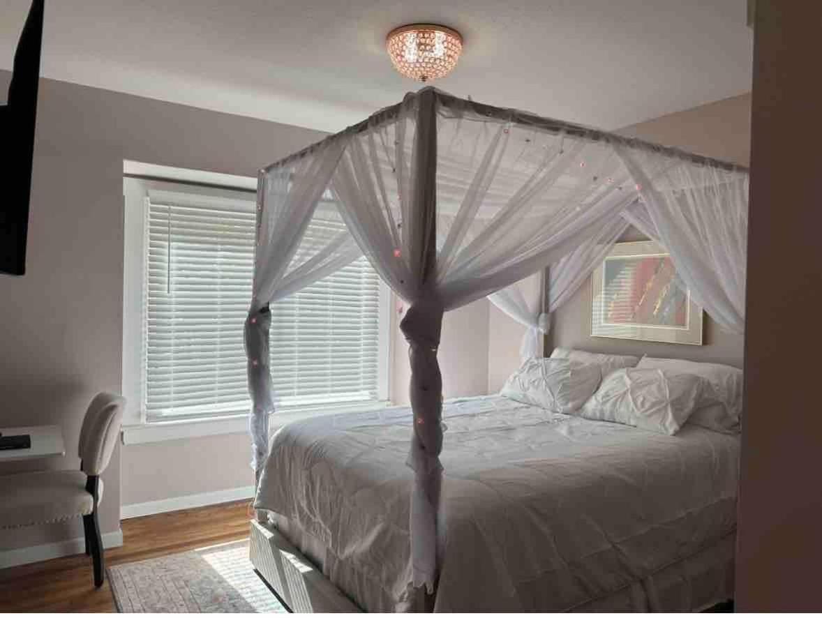 Sunny Lavender Canopy Retreat Cleveland