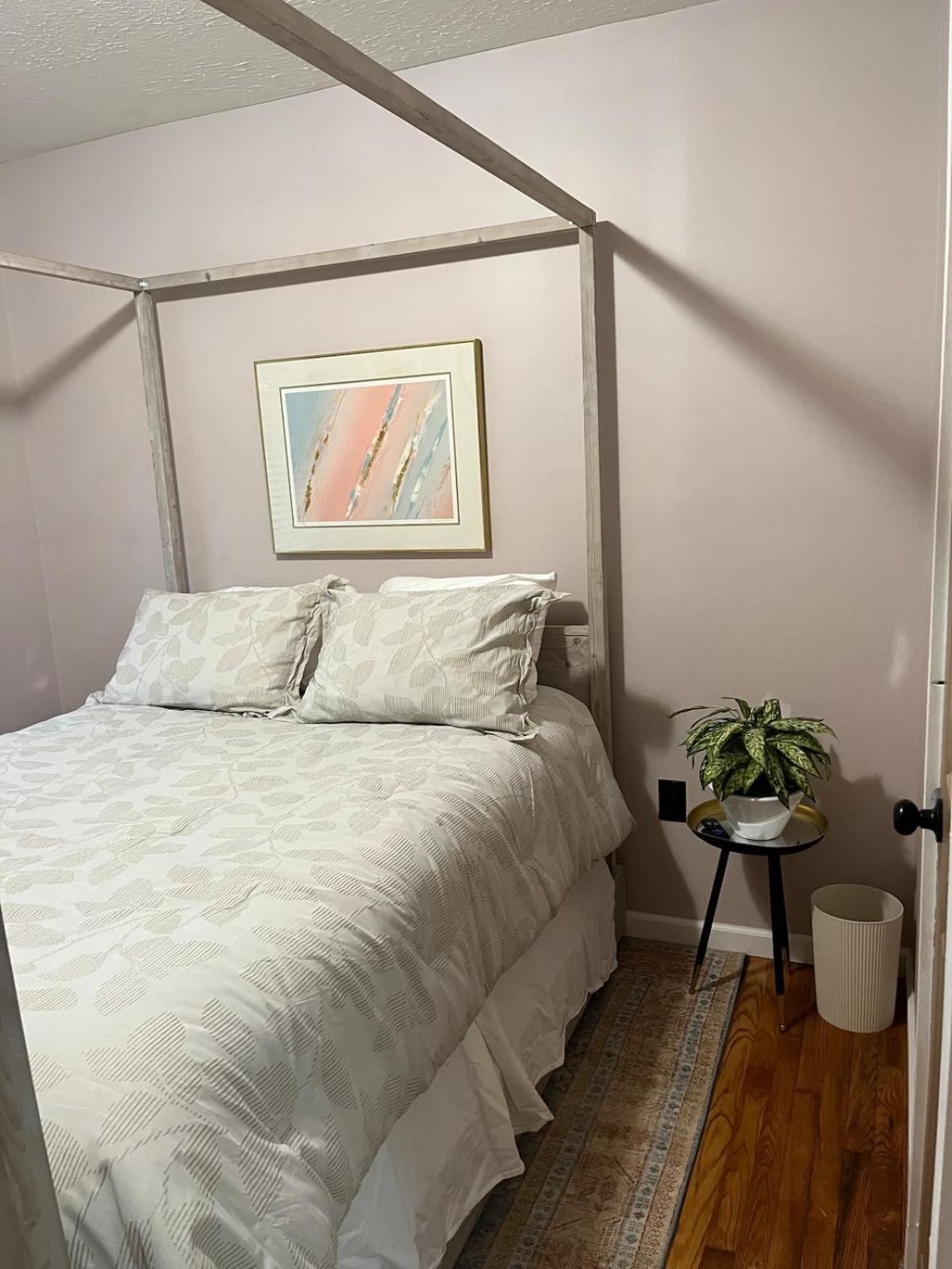Sunny Lavender Canopy Retreat